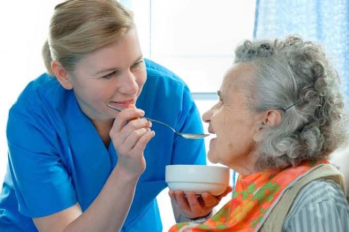 Alimentación y Nutrición del Paciente Dependiente