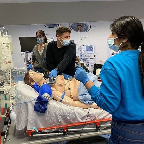 Atención de Enfermería en Urgencias y Emergencias